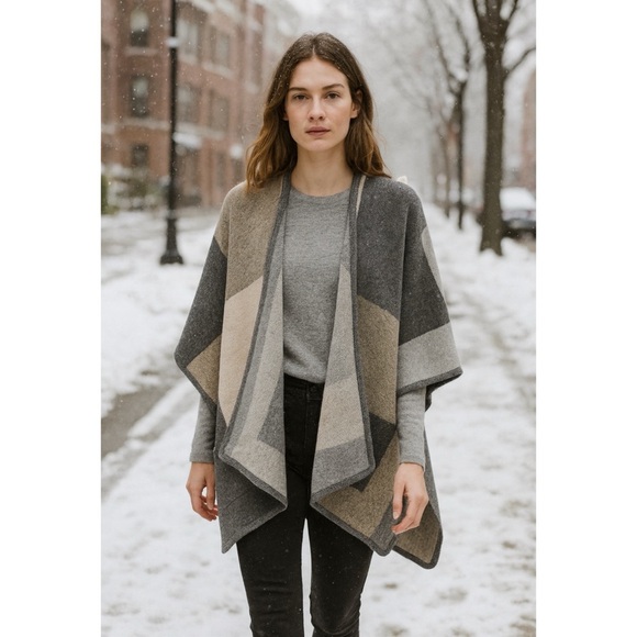 MERCANTILE PORTLAND LUXURY WRAP SHAWL CAPE COLORBLOCK  WOOL COUNTRY CHIC MODERN - Picture 1 of 10
